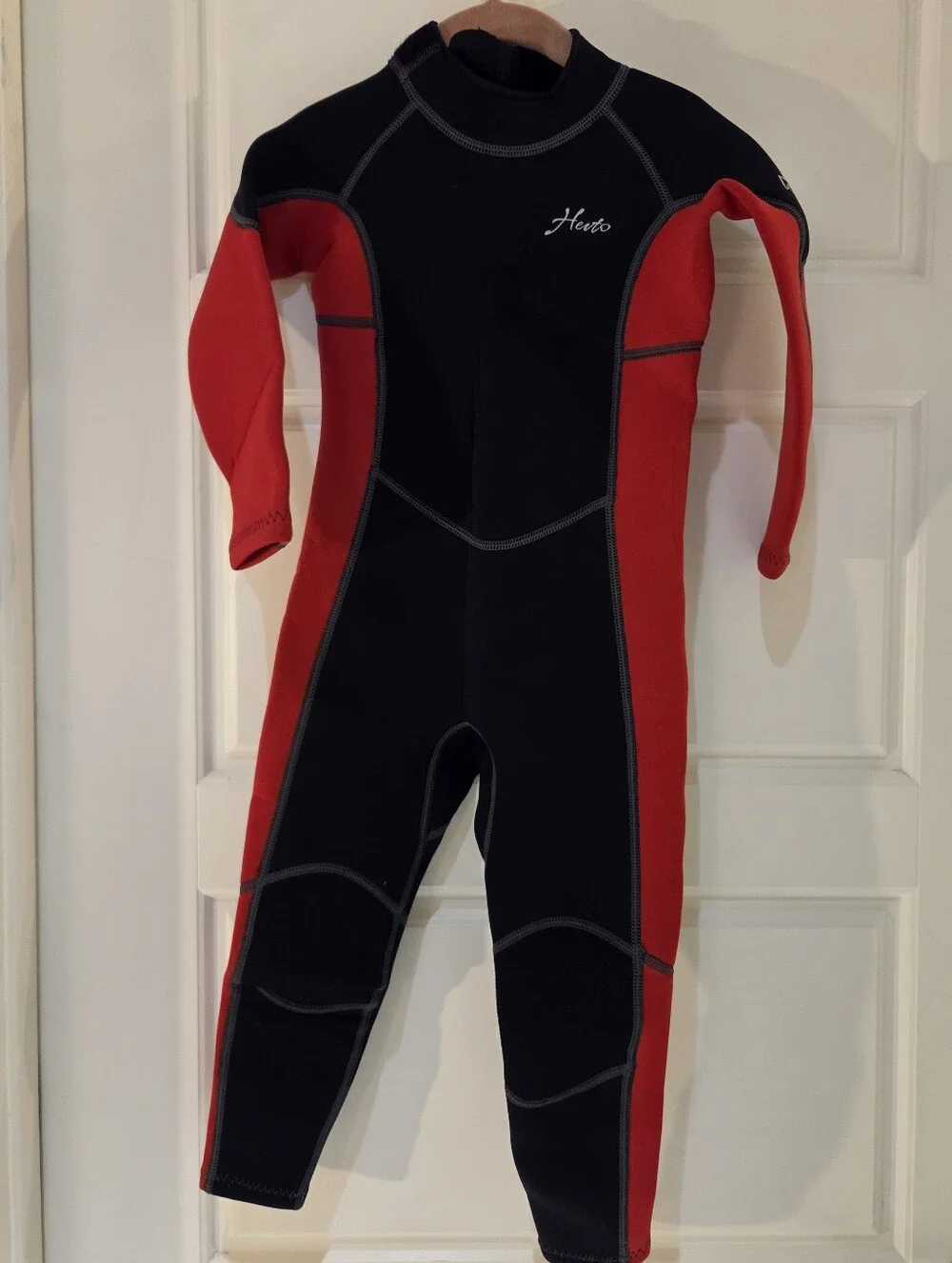 Hevto Kids Back Zip Wetsuit For Boys Or Girls - Sz 4
